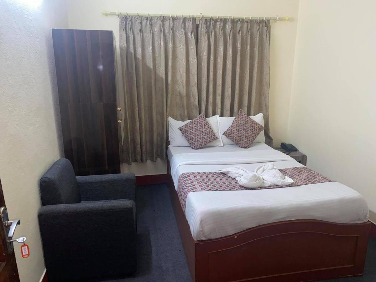 Hotel Blue Magnet Pokhara Exterior photo
